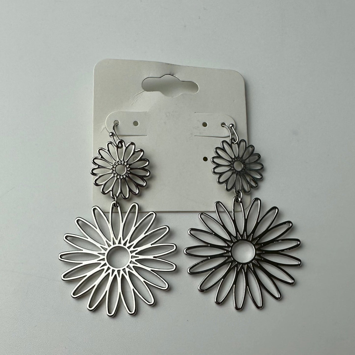 Flower Dangle Earring