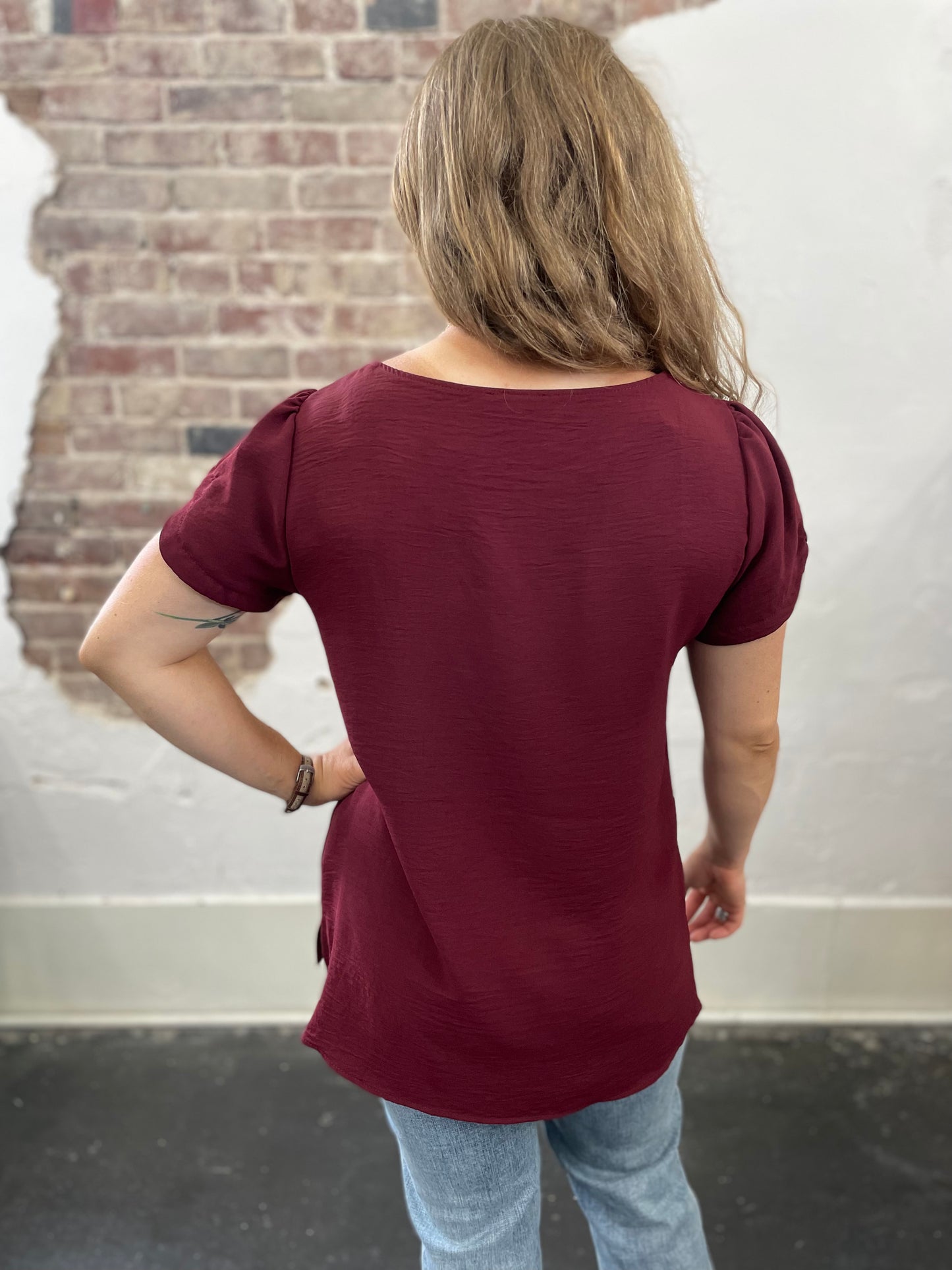 Notched Sleeve Round Neck Tee