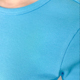 Round neckline short sleeve tee. Ribbed fitted material.